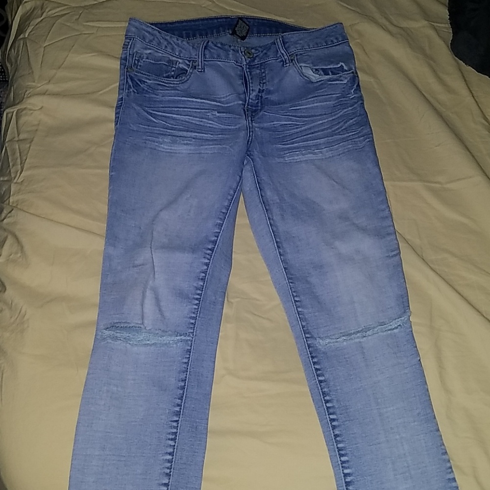 Holy jeans